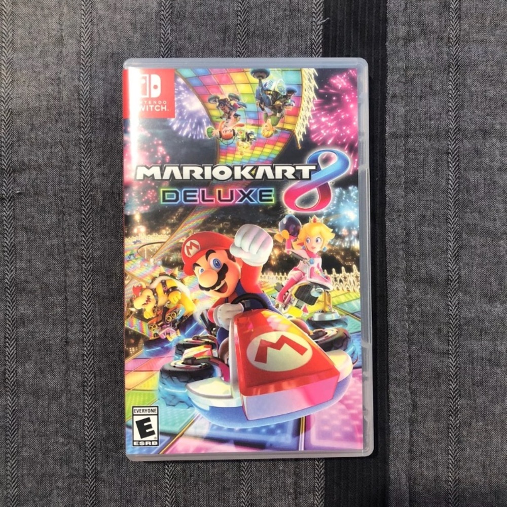 Nintendo Switch - Picture 5 of 5